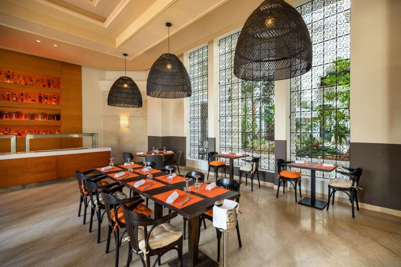 Mezraia Radisson Blu Palace Resort & Thalasso, Djerba מראה חיצוני תמונה The restaurant
